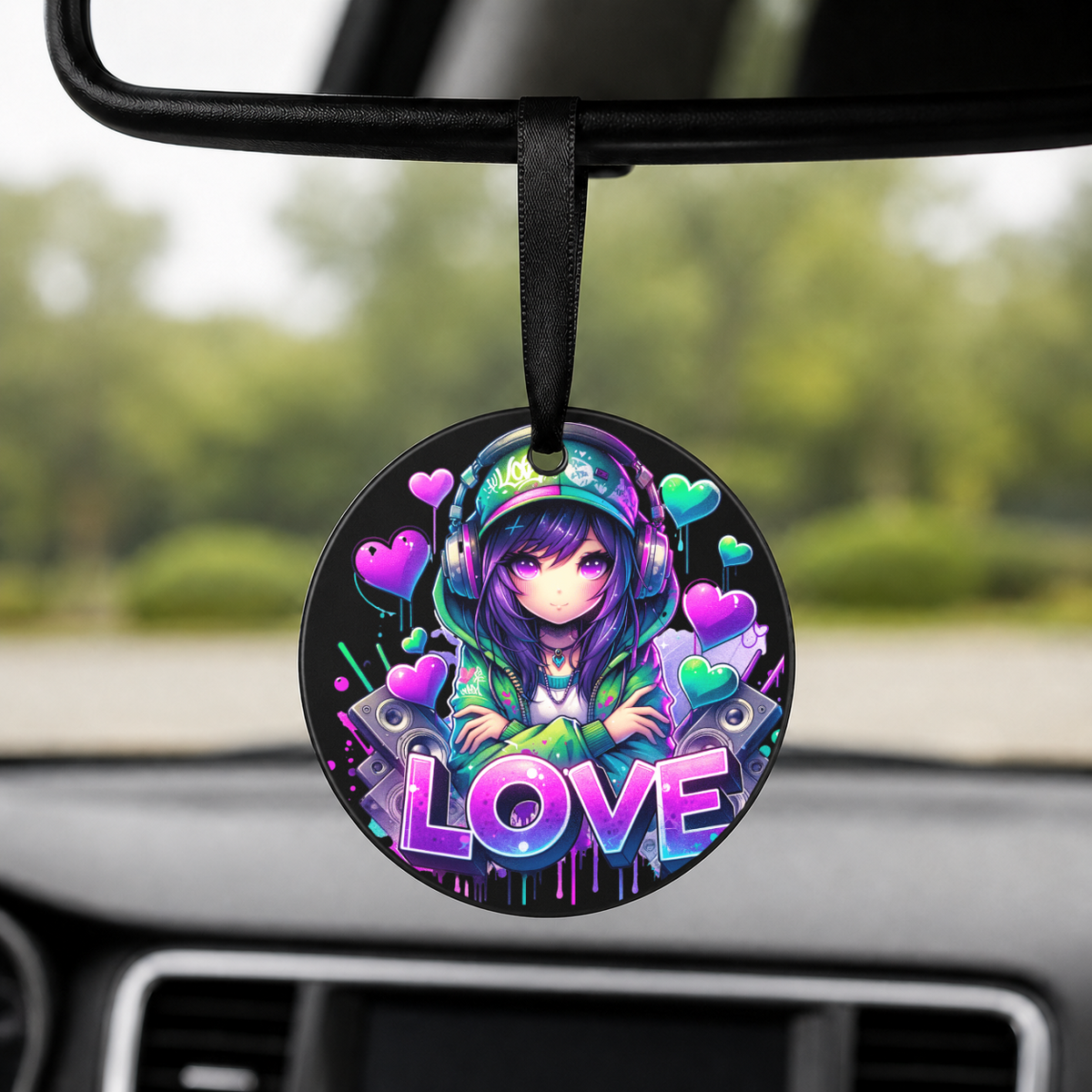 Graffiti Anime Girl - Famous - Round Car Charm in black