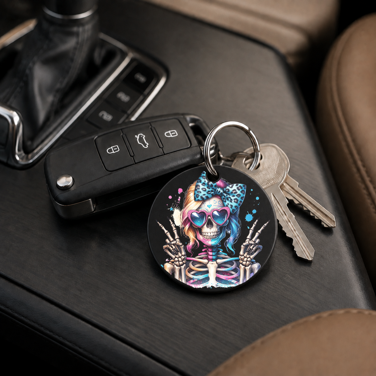 Hipster Skull - Grey Hair Bandana Peace Sign - Keychain in black