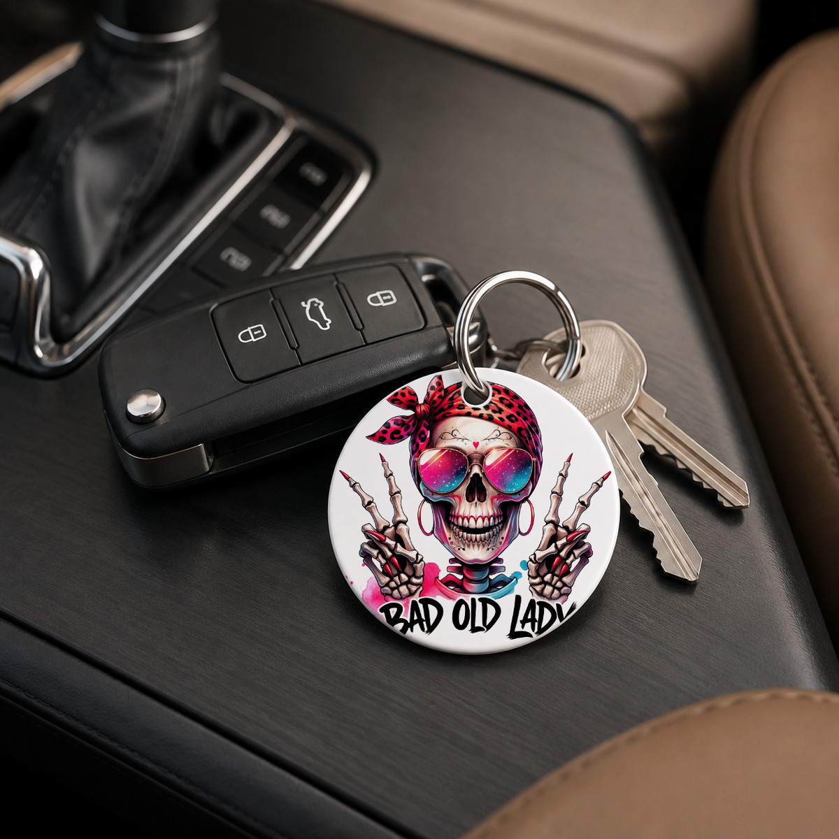 Hipster Skull - Red Bandana Peace Sign - Keychain in white