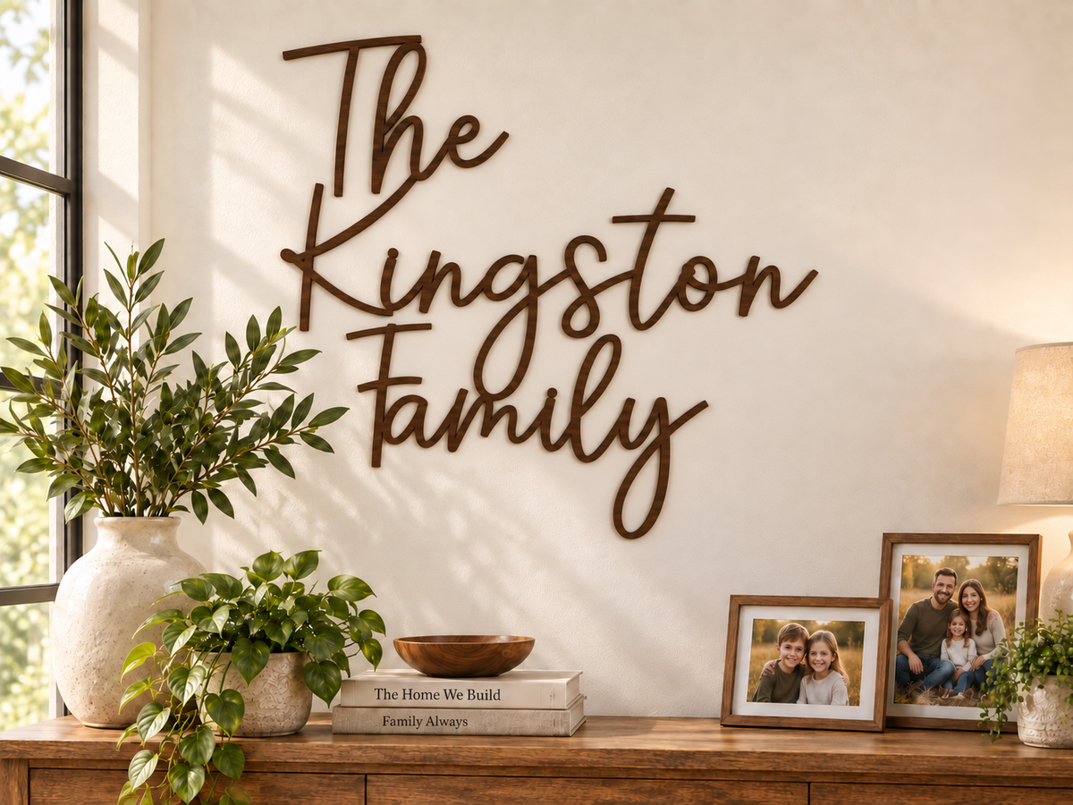 The Kingston Family — Framhouse, joined as one connected piece