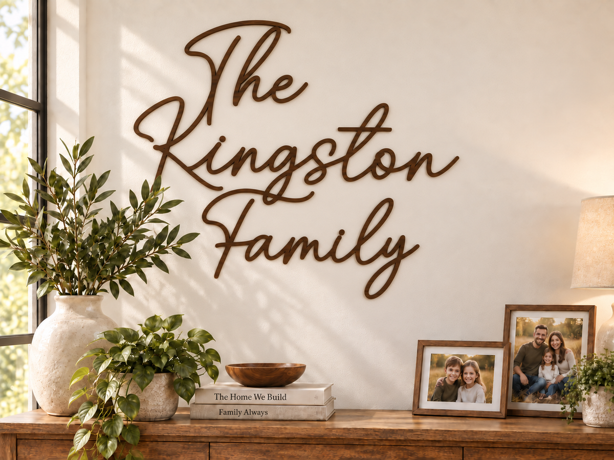 The Kingston Family — Monaline, joined as one connected piece